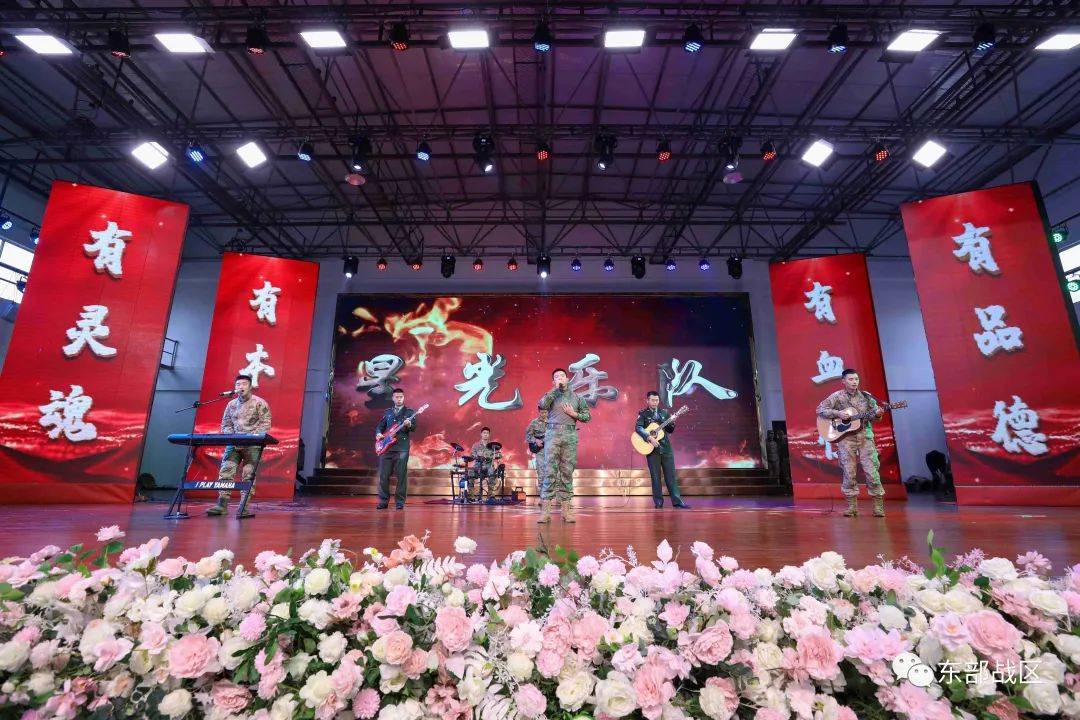 九游娱乐-包含MAD观众热烈欢呼！，蒂姆迎来五赛季出色发挥再创辉煌时刻的词条