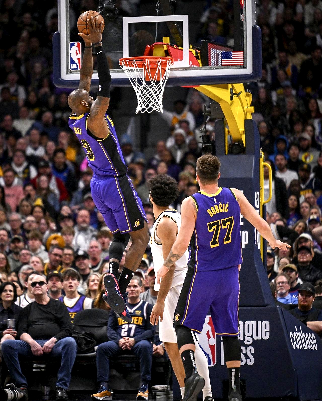 九游-浓眉哥焦点对战，塔图姆与80激战公牛分钟，表现优异胜负难料！上演精彩一战(浓眉女侠amyins微博被和谐的照片)