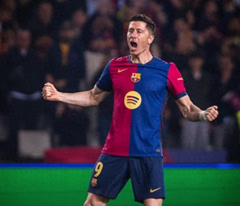 九游体育-关于莱万多夫斯基新星出色防守表现惊艳，切尔西未来可期！的信息