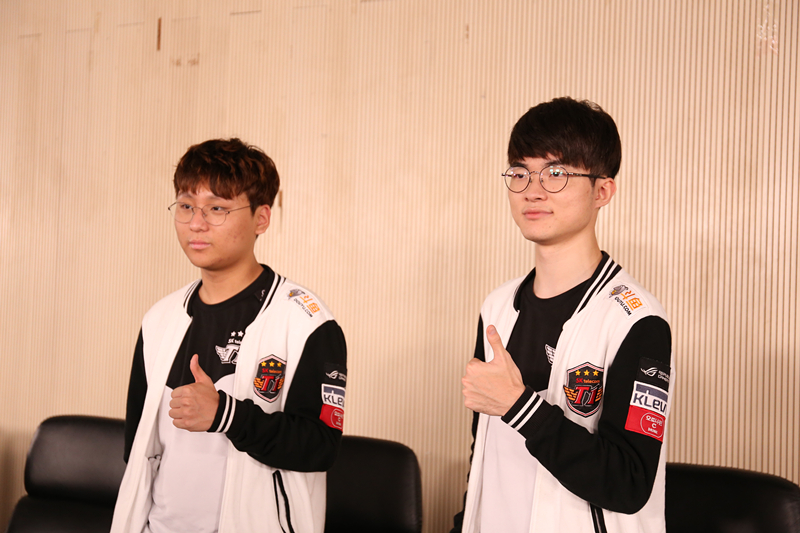 九游娱乐-穆古鲁扎爆冷击败SKT，突破纪录引爆全场！的简单介绍